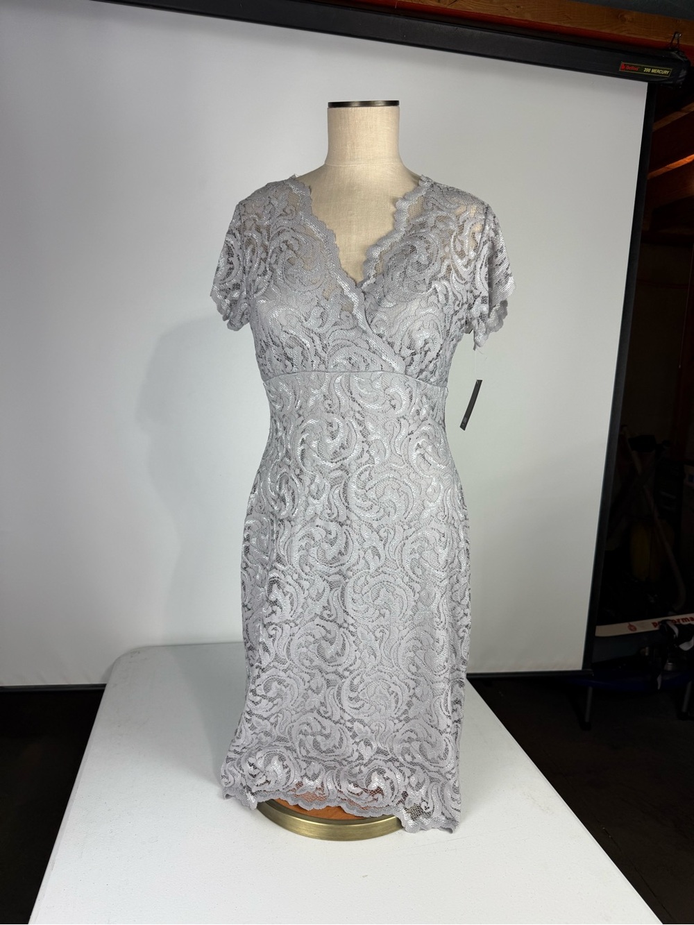 NWT- MARINA Silver Lace V-Neck Short Sleeve Dress